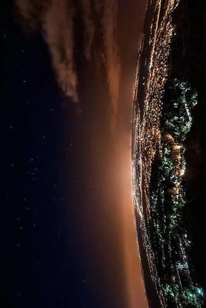 地球各地夜景，你能认出都是哪里吗