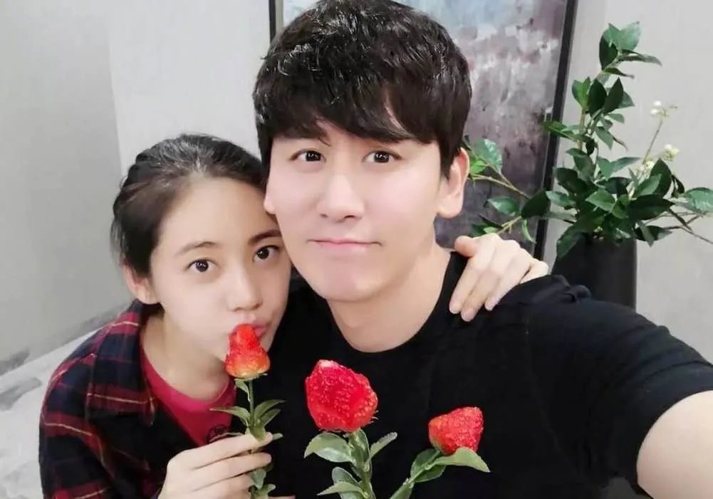 秋瓷炫嫁给了于晓光，他们两个有多恩爱？