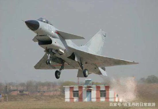 歼10能否打过日韩的F15和东南亚的苏30之类的重型机？