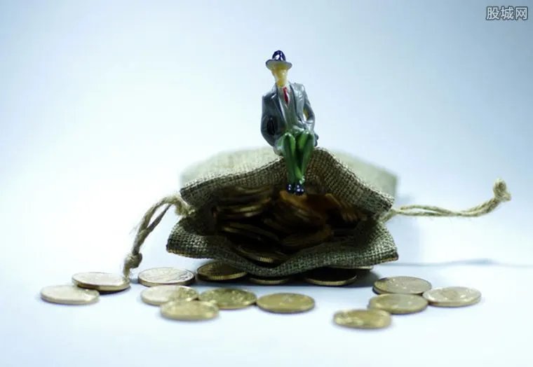 快鹿系诈骗案一审 快鹿系非法集资被罚15亿