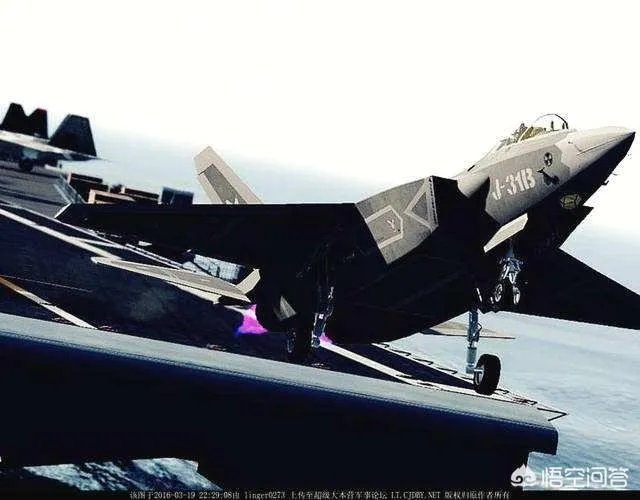 海军节会有双航母和055大驱参加阅兵吗？