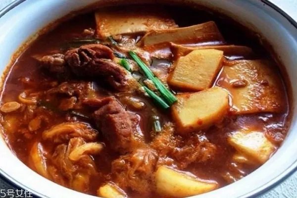 冬季养生食谱家常菜 冬天养生特色菜谱大全