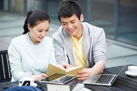 一大学连续27年为女生发卫生纸，你羡慕这里的学生吗？