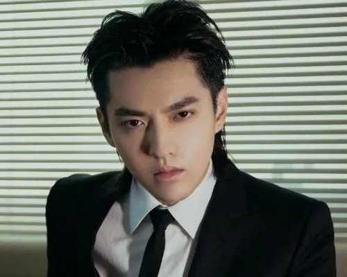 为什么说吴亦凡否认和秦牛正威的恋情是一次非常糟糕的公关？