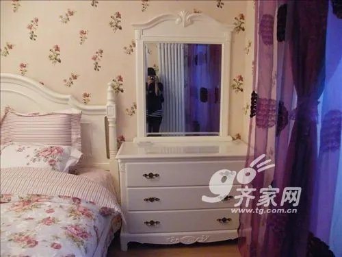 网友欢欣大秀90平两室两厅毕业照 田园欧式混搭