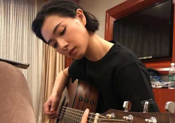 节目中万茜拿主意拿的很准，有原则的女人会有哪些好处？