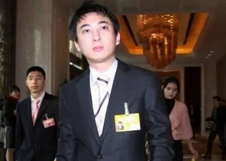 王思聪签baby当主播  国民老公或将助推主播年薪？