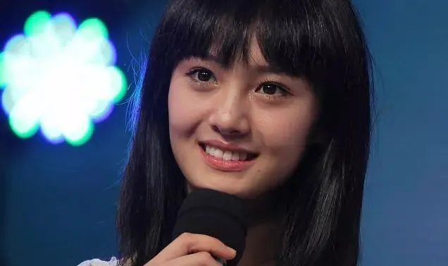 在大家的印象中，除了杨超越吸烟以外，还有哪些女明星吸烟？