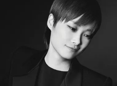 歌手李宇春自曝患上“不死的癌症”：为什么她会患上强直性脊柱炎？