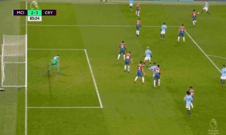 英超第18轮曼城主场2-3负于中游球队水晶宫，落后榜首四分无缘半程冠军。你怎么看？