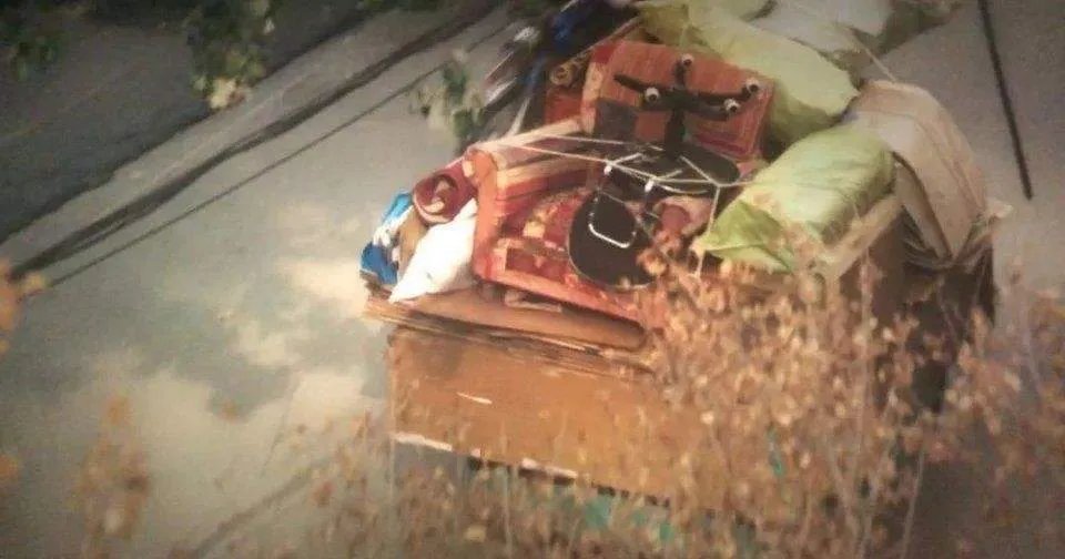 为什么很多人喜欢买自己负担不起的沙发？