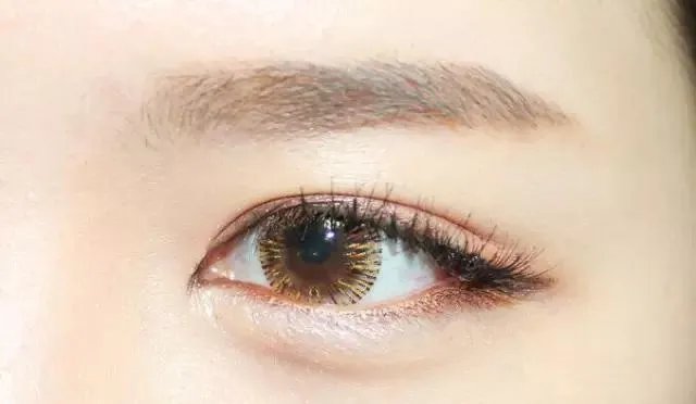 如何化韩式眼妆？