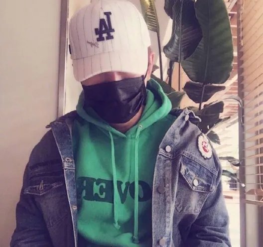 李小璐曾发9个字偷偷表白PG One是什么情况?