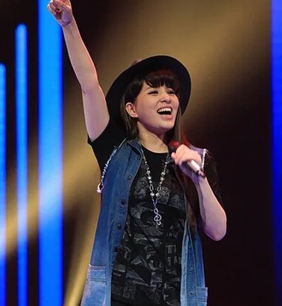 贝贝好声音唱的歌大桥上大获好评 网友为其鸣不平