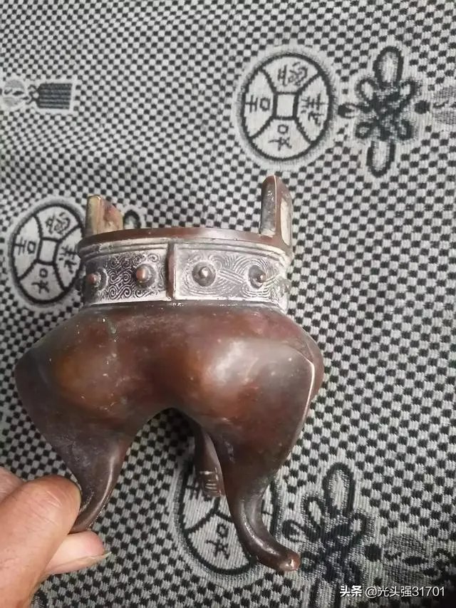 藏品在家不拿出去能私下交易吗?怎样才能把藏品卖出去？