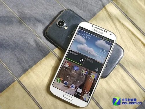 直面小米3挑战 三星GALAXY S4促3699元