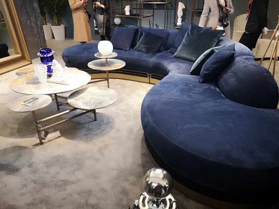 为什么很多人喜欢买自己负担不起的沙发？