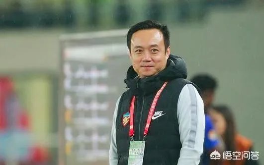 5轮联赛只取得一场胜利，赛后权健球迷，围堵球队大巴，怒喊球队领队滚蛋，你怎么看？