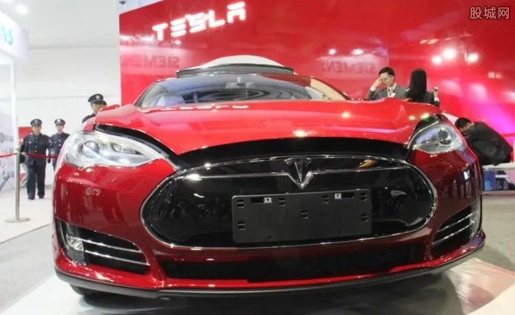 特斯拉召回轿车 买了特斯拉这个型号的车主要注意了！