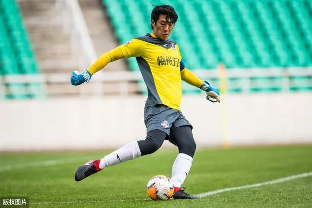 恒大3比1梅州，5场进13球丢11球是否暴露攻强守弱的问题？