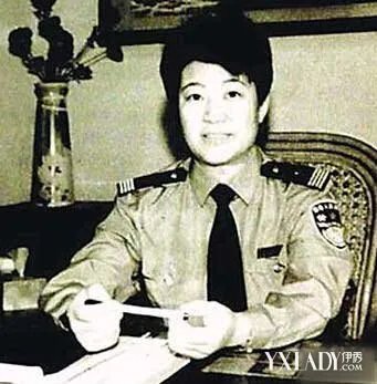 安惠君年轻时照片曝光皮肤好推荐三招护肤方法让你拥有好皮肤