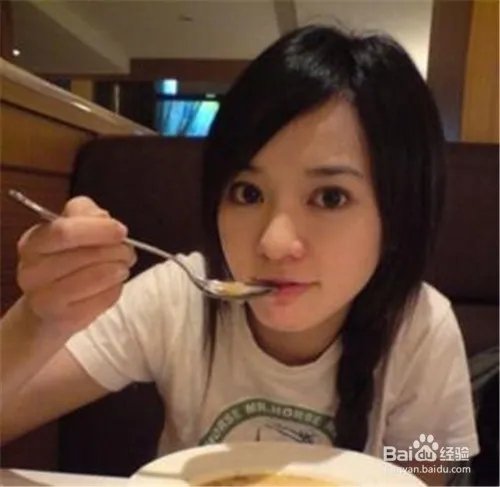 陈柏霖曝陈意涵择偶标准 陈意涵的前男友都有谁