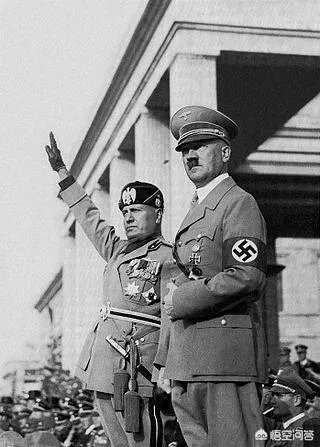 希特勒是怎么从一个下士变成帝国元首的?