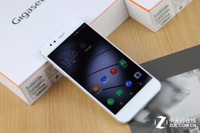 德国工艺品质 Gigaset ME pure双色图赏