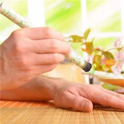 女性疥疮图片可以看出的症状有什么