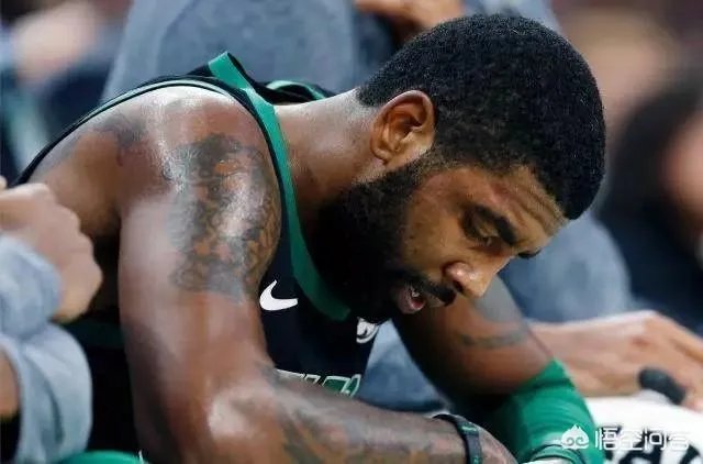 绿军错失绝杀，欧文质疑海沃德不把球给自己，替补席对喷，队友冷眼旁观，你怎么看？