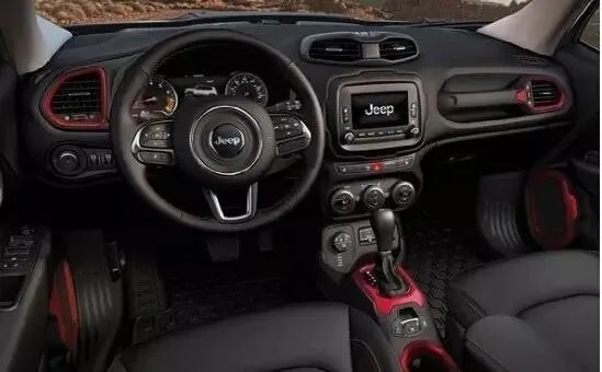 维特拉和自由侠怎么选择？