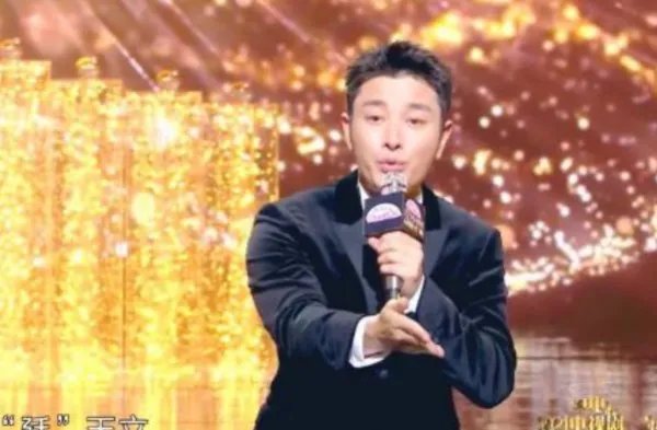 贾乃亮调侃了半个演艺圈，贾乃亮不做主持人是不是有点可惜？