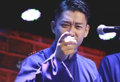 曹云金为徒弟取艺名“马连良”“李连杰”，这是什么操作？