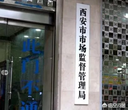 有人说奔驰车事件澎湃和央视出来报道后，其余的什么网站报社都一下子出来了？为什么？