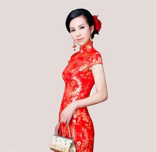 结婚第二天穿什么衣服好  五款礼服让您更加美丽动人