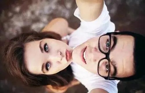 恋人跟情人关系一样吗 情人之间靠什么维持感情