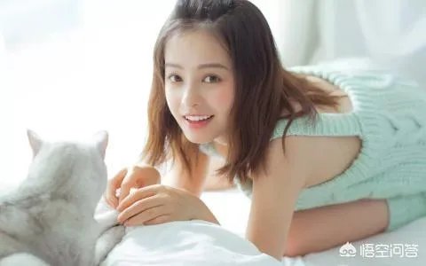 怎么从白莲花的外表看出绿茶婊的心？