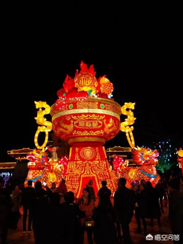 到了夜晚，兰州哪个建筑物吸引你？