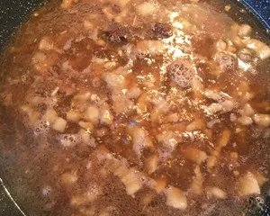 台南米糕里的肉燥的做法步骤图，怎么做好吃