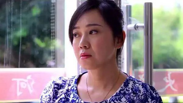 佟丽娅辞演了《三十而已》，谁更合适饰演她的角色？