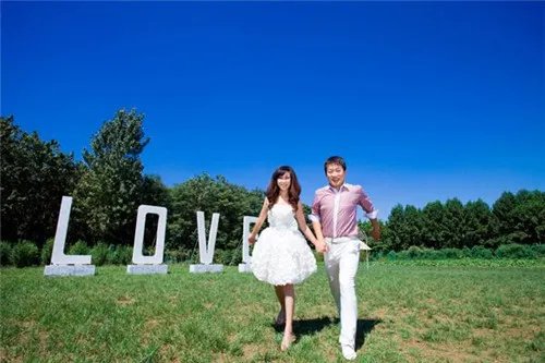 纯外景婚纱摄影哪里好 外景婚纱照拍摄技巧