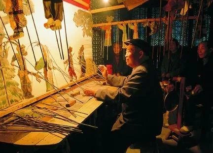 中国的皮影戏历史如何？