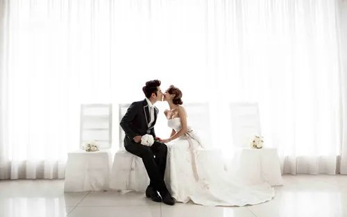 韩国婚纱照图片欣赏 拍韩式婚纱照怎么摆姿势