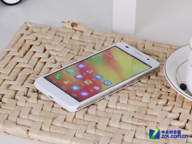 性能强体验优 华为荣耀6报价为1699元