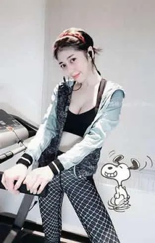 韩瑜爆乳自婊「肉肉女」 粉丝大崩溃（图）