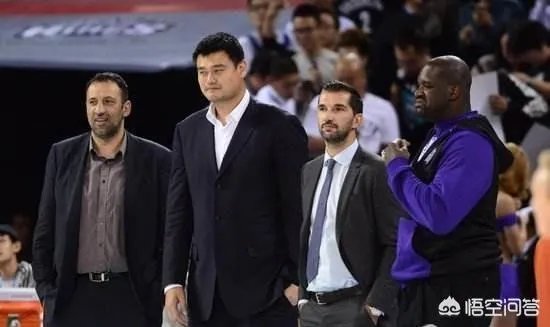 你觉得NBA球星和姚明一起合影会是什么效果？