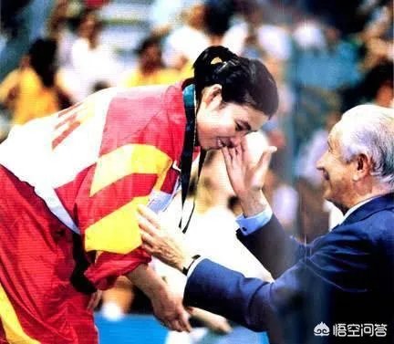 邓亚萍吐槽王仕鹏“倚老卖老”经常批评年轻运动员，你怎么看？