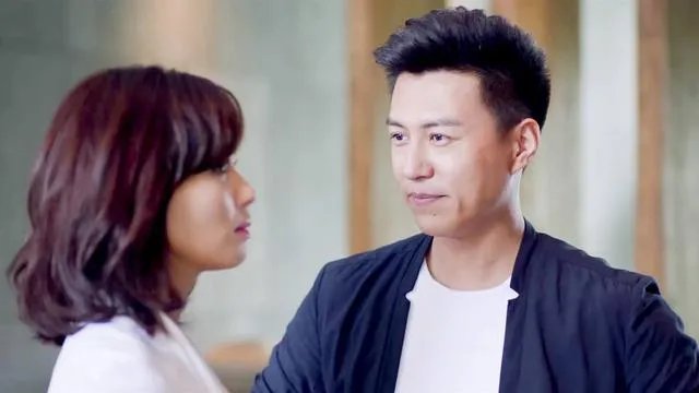 老谭、小包总、奇点、曲爸爸和何云礼，谁更有钱？