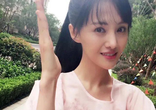 郑爽的微博小号是什么？