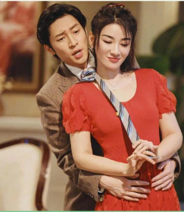 如何看待《演员请就位2》唐一菲退赛这件事？